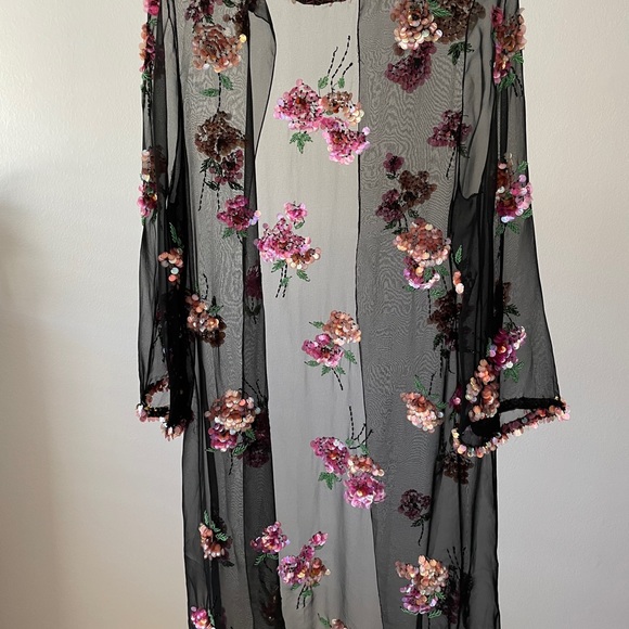 VINTAGE SHEER SEQUINED FLORAL CARDIGAN - Picture 3 of 3